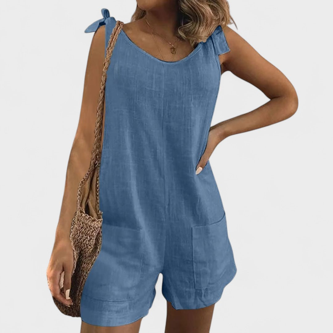Deimena - Jumpsuit su kišenėmis ant pečių ir kaspinu