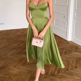 Liepa | Elegantiška bepetnešėlė midi suknelė
